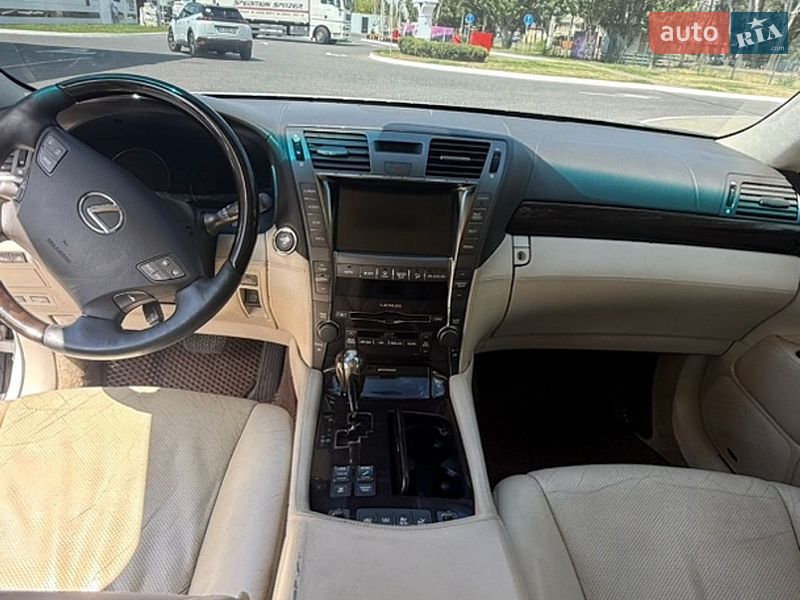 Седан Lexus LS 2007 в Одессе