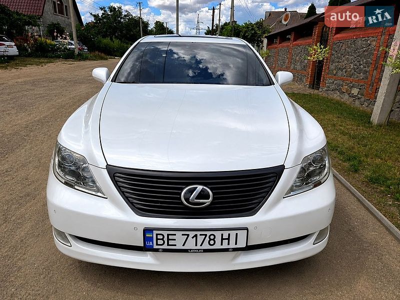Седан Lexus LS 2008 в Вознесенске