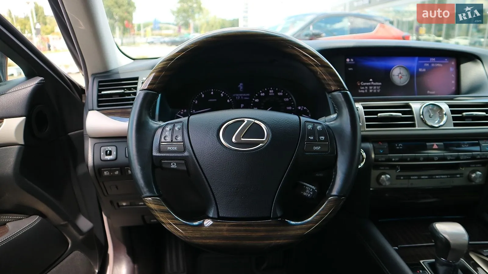 2017 Lexus LS - мініатюра 9
