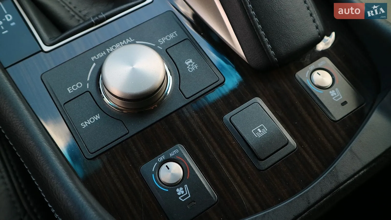 2017 Lexus LS - мініатюра 22