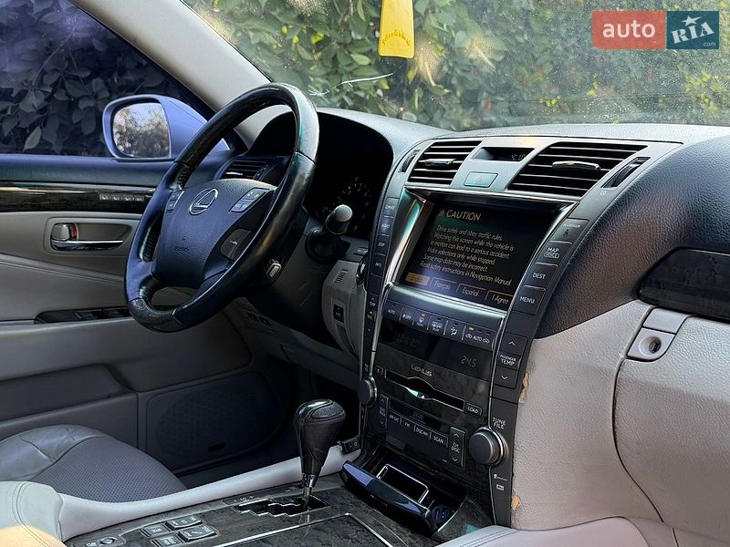 Седан Lexus LS 2007 в Одесі