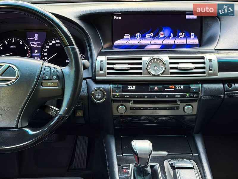 Седан Lexus LS 2012 в Тернополі