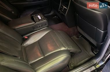 Седан Lexus LS 2012 в Тернополі