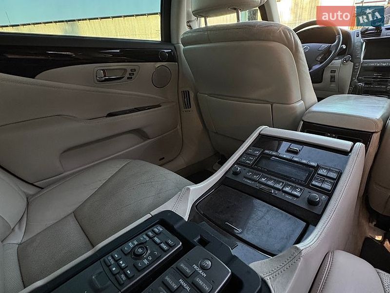 Седан Lexus LS 2007 в Ивано-Франковске