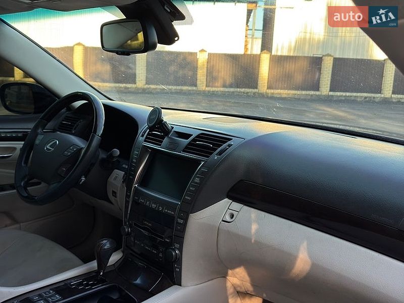 Седан Lexus LS 2007 в Ивано-Франковске