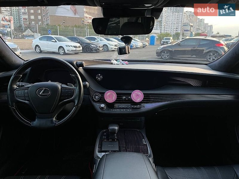 Седан Lexus LS 2018 в Києві