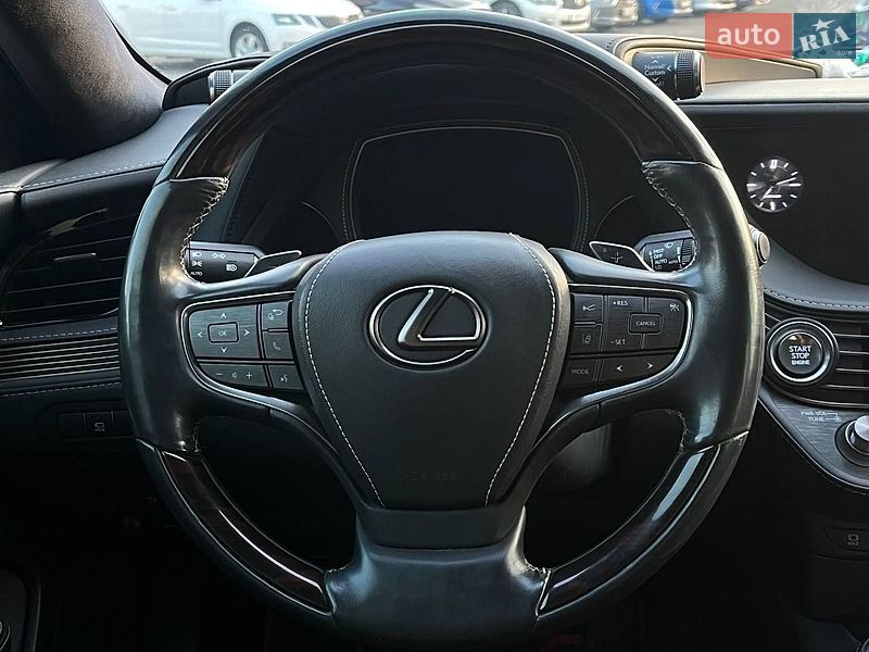 Седан Lexus LS 2018 в Києві