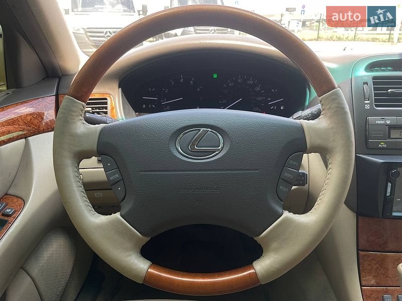 Седан Lexus LS 2005 в Киеве