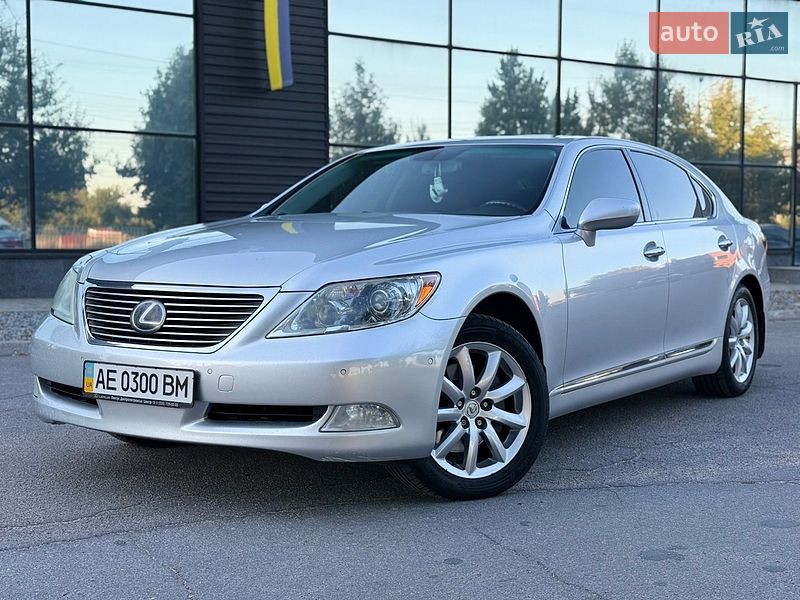 Седан Lexus LS 2008 в Дніпрі