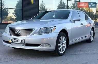 Седан Lexus LS 2008 в Дніпрі