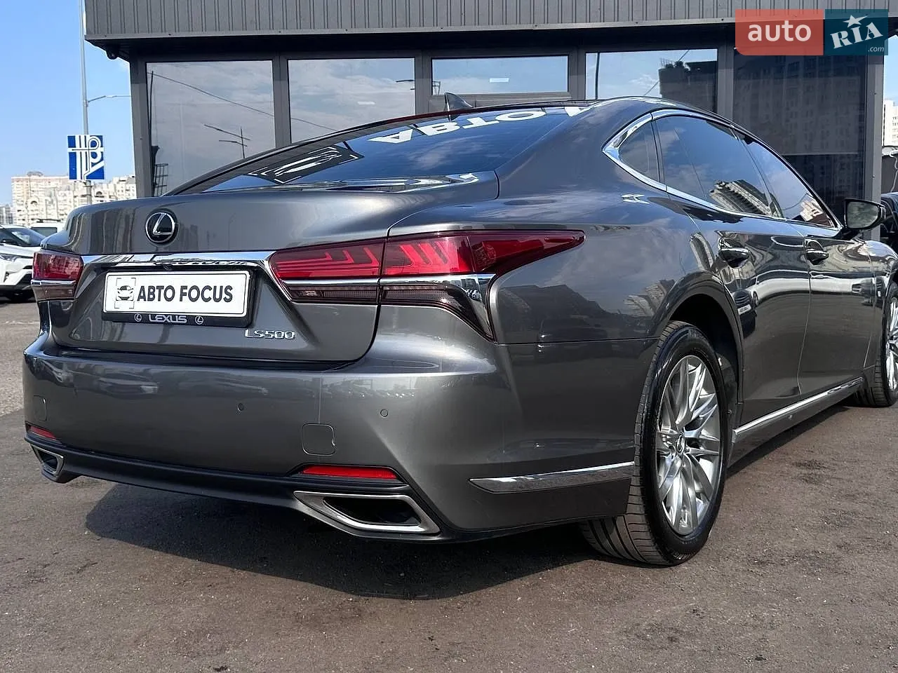 2018 Lexus LS - мініатюра 8