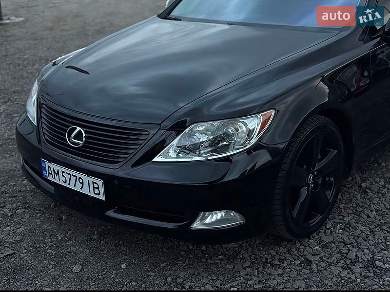 Седан Lexus LS 2007 в Киеве