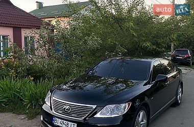 Седан Lexus LS 2007 в Полтаві