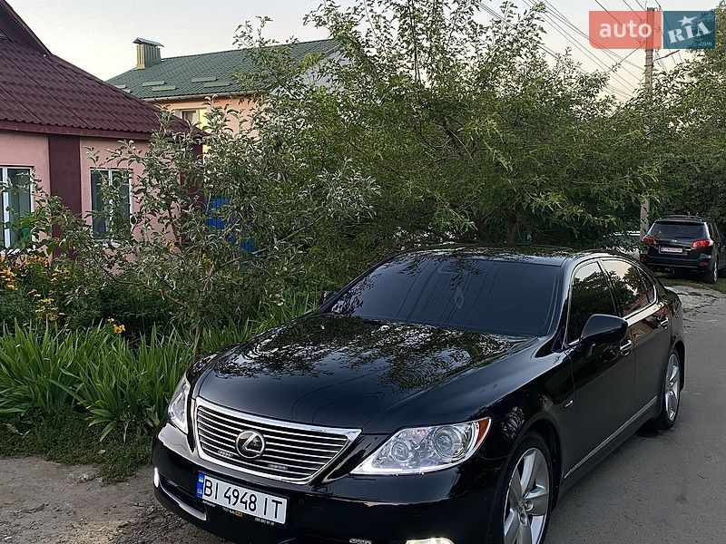 Седан Lexus LS 2007 в Полтаві