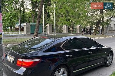 Седан Lexus LS 2007 в Полтаві