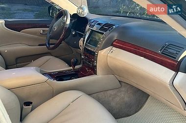 Седан Lexus LS 2007 в Полтаві