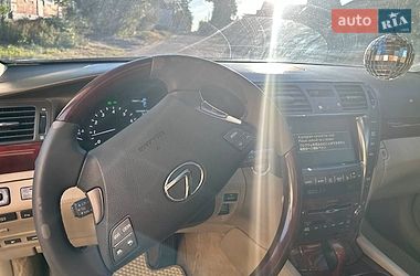 Седан Lexus LS 2007 в Полтаві