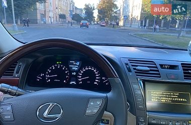 Седан Lexus LS 2007 в Полтаві