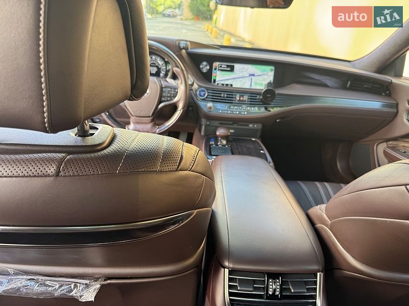 Седан Lexus LS 2017 в Києві