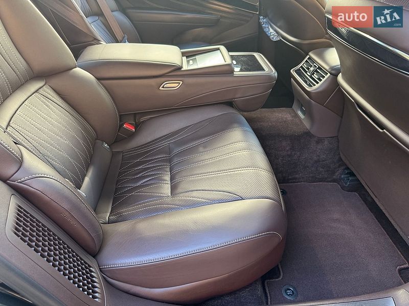 Седан Lexus LS 2017 в Києві