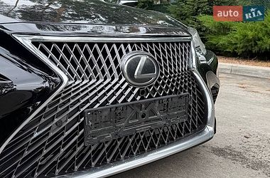 Седан Lexus LS 2018 в Киеве