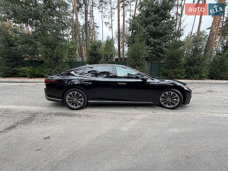 Седан Lexus LS 2018 в Киеве