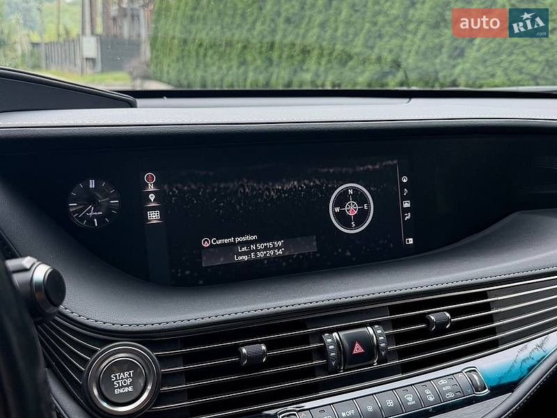 Седан Lexus LS 2018 в Киеве
