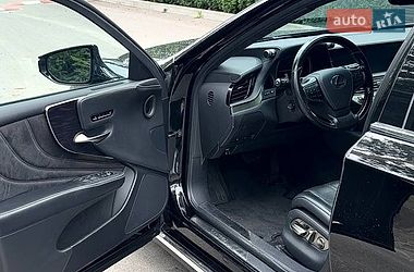 Седан Lexus LS 2018 в Киеве