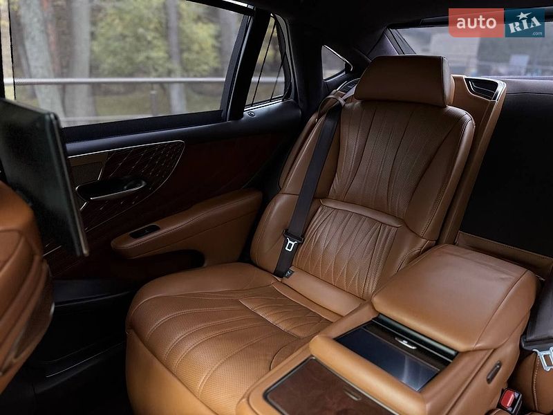 Седан Lexus LS 2018 в Києві