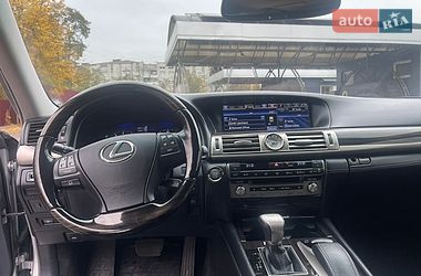 Седан Lexus LS 2013 в Львові