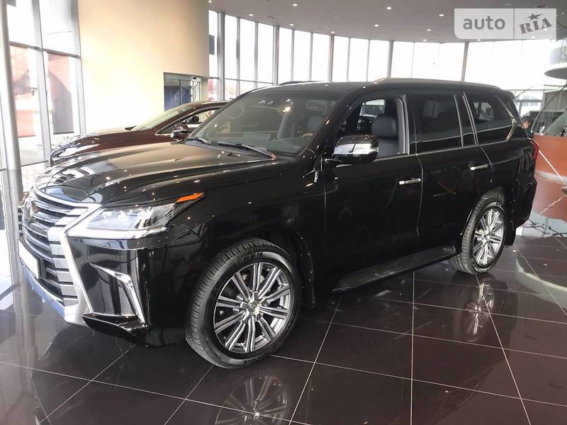 Lexus LX 2017 року