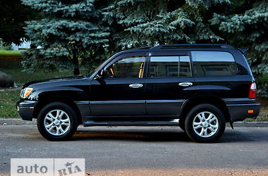 Внедорожник / Кроссовер Lexus LX 2003 в 