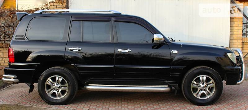 Внедорожник / Кроссовер Lexus LX 2003 в Одессе