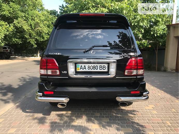 Внедорожник / Кроссовер Lexus LX 2003 в Одессе