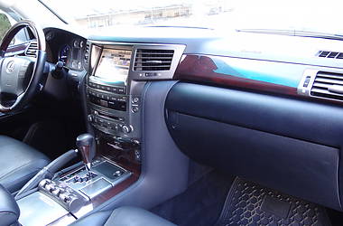 Внедорожник / Кроссовер Lexus LX 2011 в Одессе