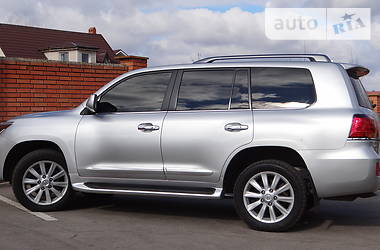 Внедорожник / Кроссовер Lexus LX 2009 в Одессе