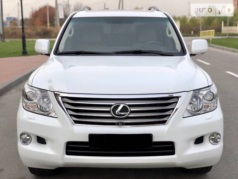 Внедорожник / Кроссовер Lexus LX 2008 в Киеве