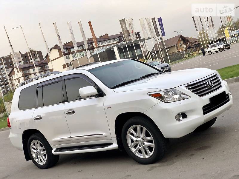 Внедорожник / Кроссовер Lexus LX 2008 в Киеве