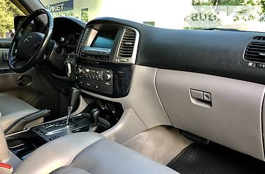 Внедорожник / Кроссовер Lexus LX 2007 в 