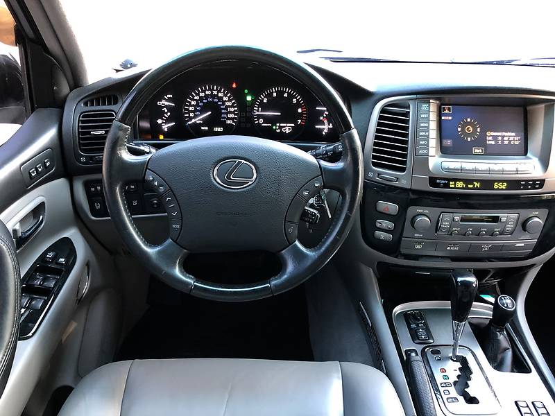 Позашляховик / Кросовер Lexus LX 2007 в Дніпрі