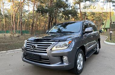 Внедорожник / Кроссовер Lexus LX 2013 в Киеве