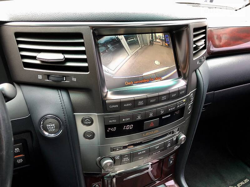Позашляховик / Кросовер Lexus LX 2011 в Києві