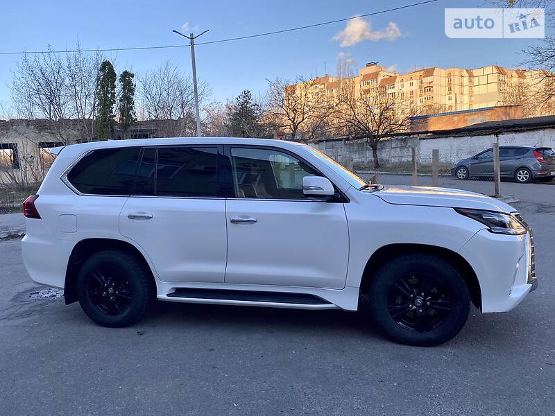 Позашляховик / Кросовер Lexus LX 2017 в Києві фото 32 Позашляховик / Кросовер Lexus LX 2017 в Києві
