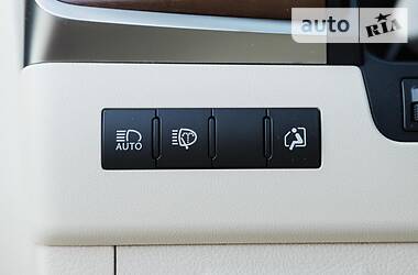 Позашляховик / Кросовер Lexus LX 2017 в 