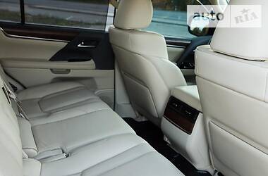 Позашляховик / Кросовер Lexus LX 2017 в 