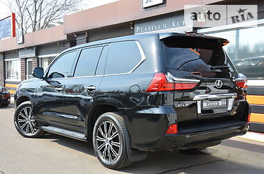 Позашляховик / Кросовер Lexus LX 2017 в 