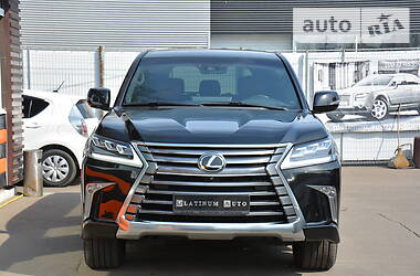 Позашляховик / Кросовер Lexus LX 2017 в 