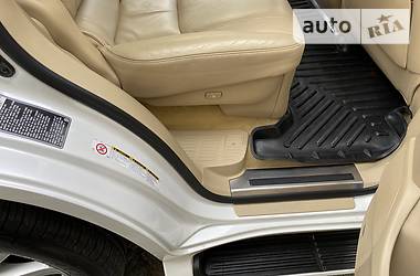 Позашляховик / Кросовер Lexus LX 2008 в 