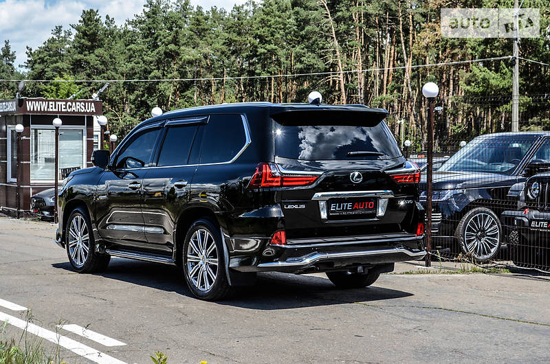 Позашляховик / Кросовер Lexus LX 2016 в Києві