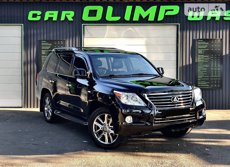Позашляховик / Кросовер Lexus LX 2011 в Києві